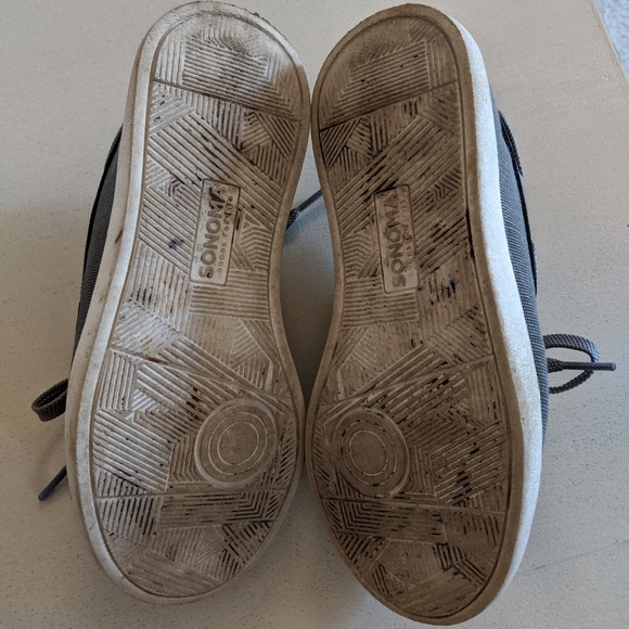 Boy boat shoe, size 13, lace up - Picture 4 of 5